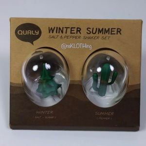 Qualy Design  Cute Salt & Pepper Shaker Set